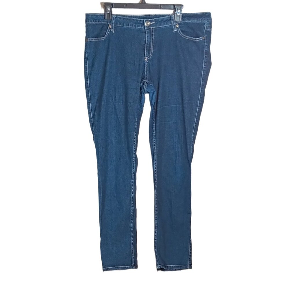 City Streets Skinny Jeans Size 17 Dark Wash Mid Rise Stretch Denim
